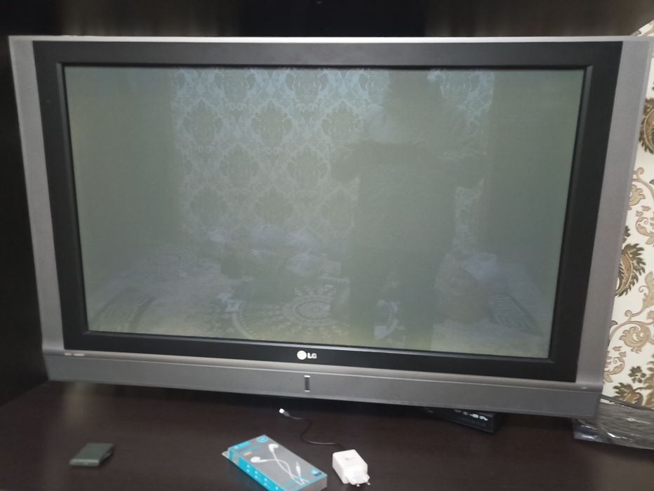 Продам телевизор