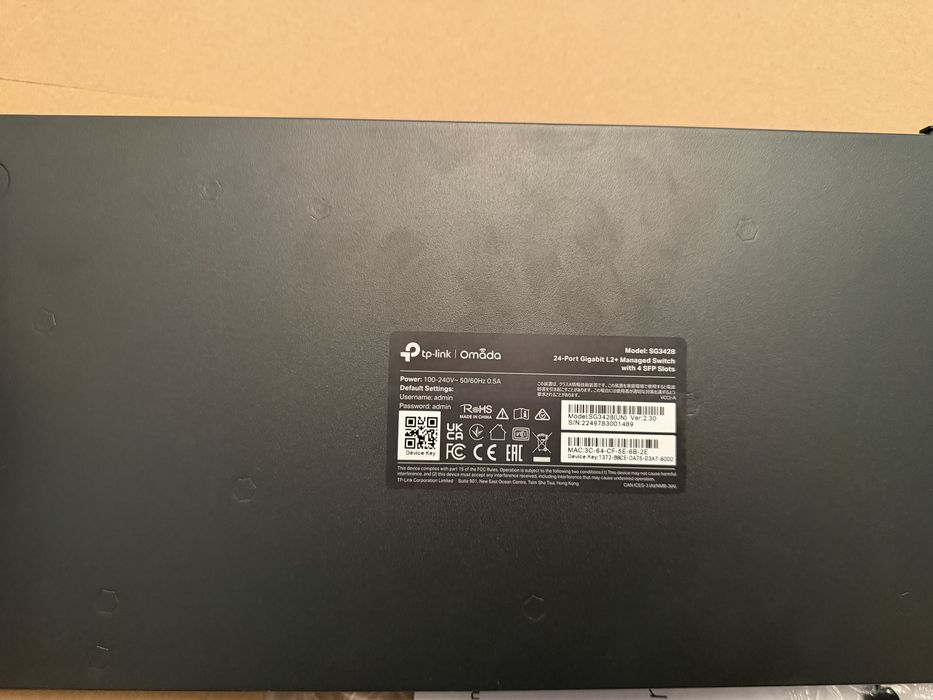 Коммутатор tp-link 24 портовый