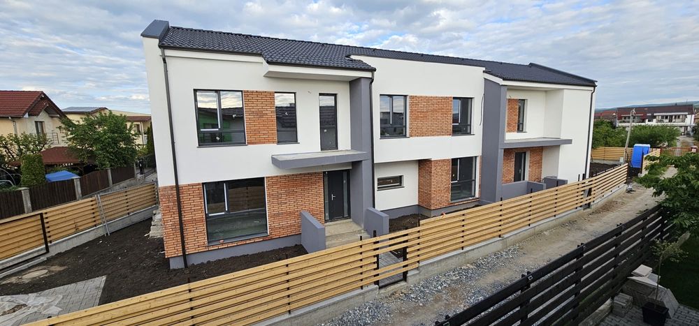 Firmă, echipa meseriași în constructi