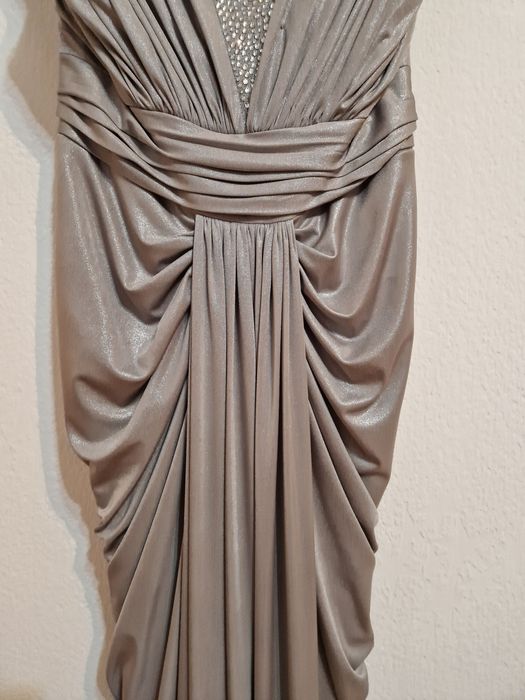 Роскошное вечернее женское платье