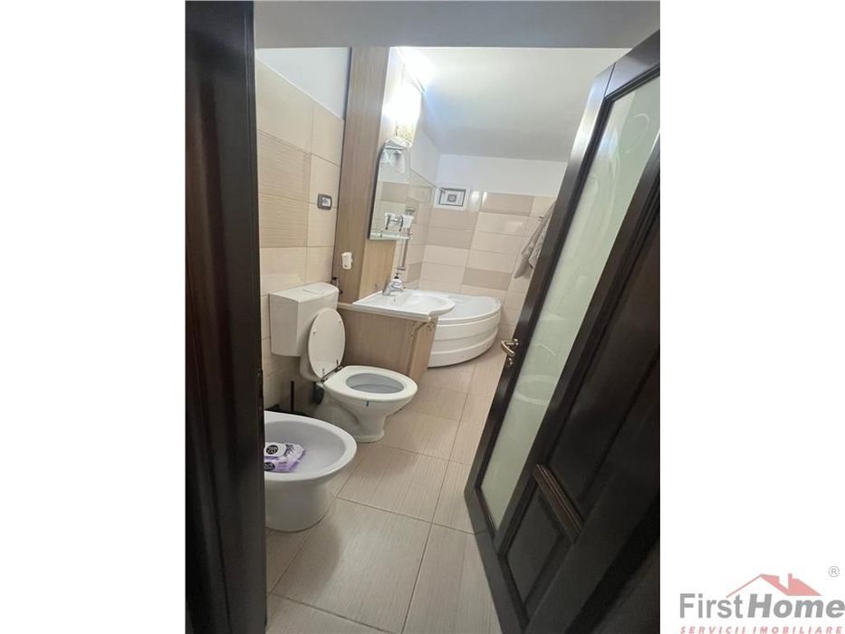 Spatiu birouri,cabinete,intrare stadala,zona Pompieri,76 mp utili