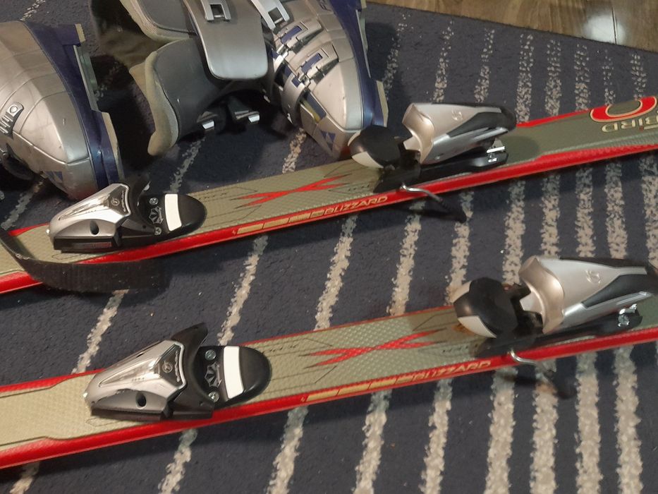 Sky-uri și clăpari pentru adulți