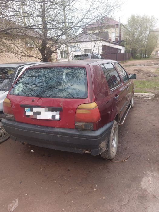 Продам Гольф 3 1.8 обем