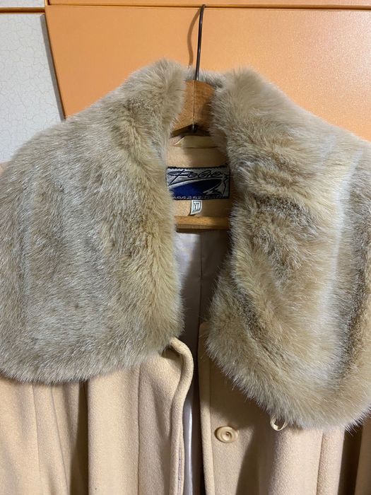 Елегантно дълго палто Zara