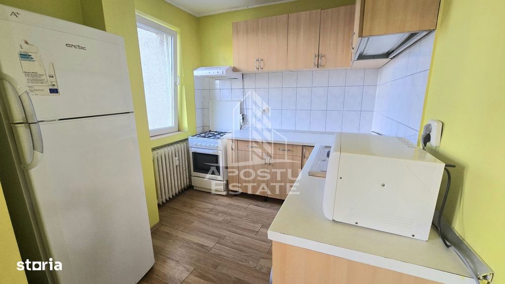 Apartament de vanzare cu 4 camere, etaj intermediar, Circumvalatiunii