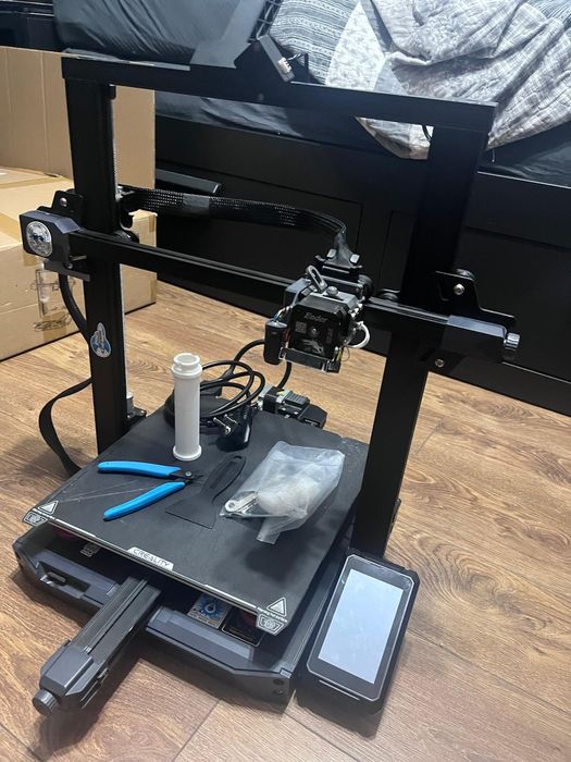 Creality Ender 3 s1 plus + accesorii