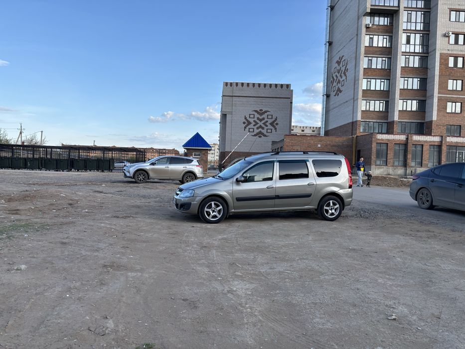 Лада ларгуз 2014
