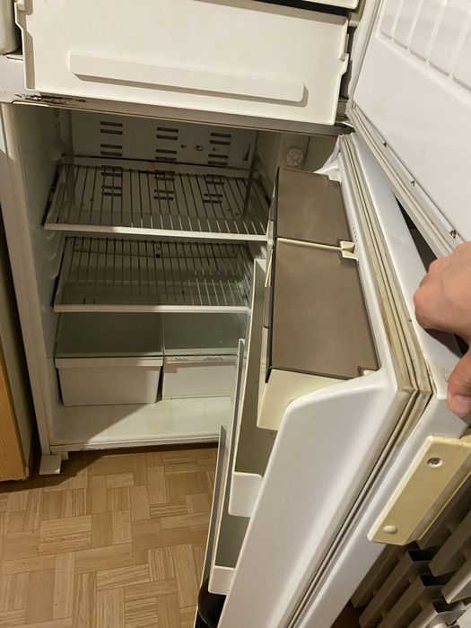 Продам холодильник б/у
