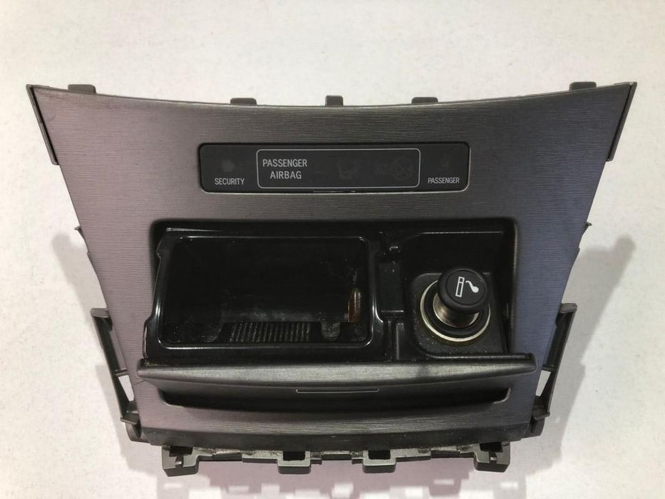 Scrumiera Toyota Avensis T27 83950-05010 Break