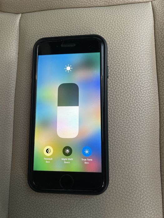 Apple IPhone 8 / 64gb/ origonal