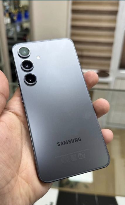 Samsung Galaxy S 24