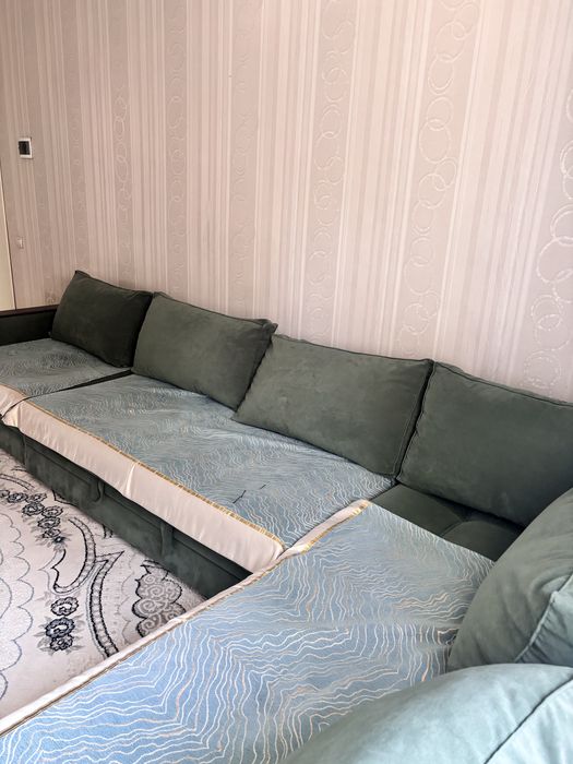 Диван угловой продается