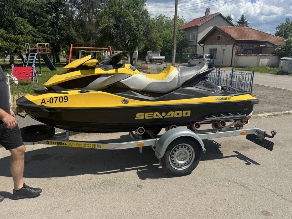Джет Sea Doo Bombardier