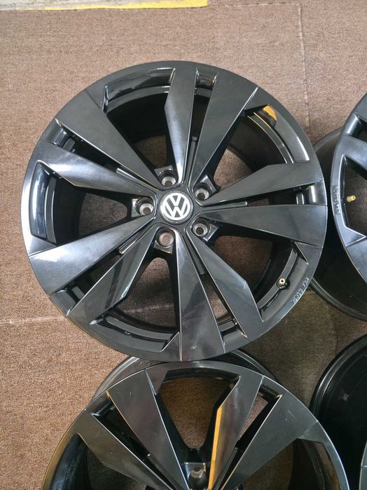 4 Jante Aliaj 5x112 19'' OEM VW ID4 ID5 - CA NOI - 8J ET 45 - 9J ET 58 57.1 !