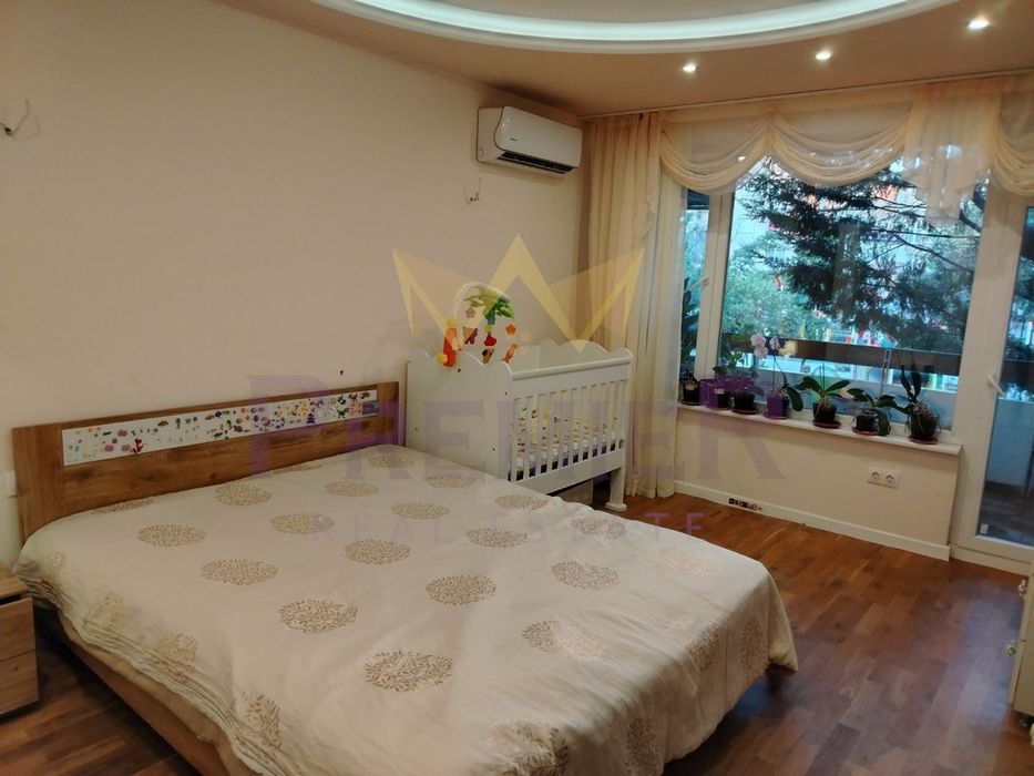 Продава се Тристаен апартамент в Несебър - 70 кв.м за 1166 €/кв.м - Снимка #2