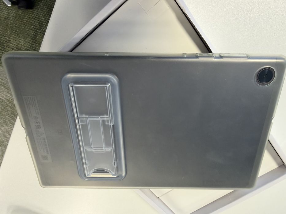 Lenovo Tab M10 HD – 10.1” таблет, запазен, работи отлично