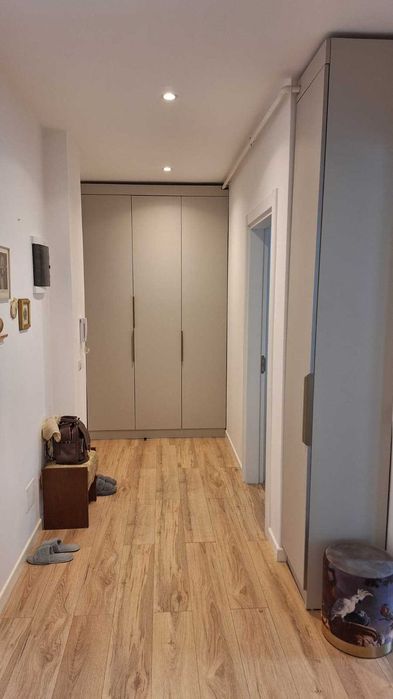 Inchiriere apartament mobilat 2 camere elegant si luminos, terasa mare