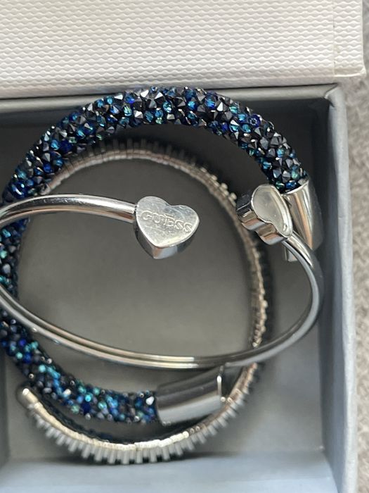 Тройка твърди гривни Guess