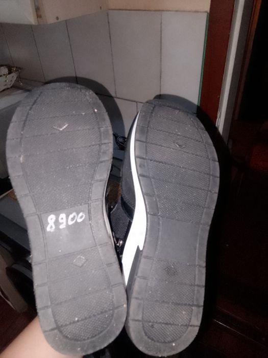 Продам кросовки зимни.