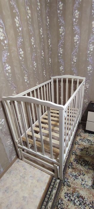 Детская кроватка