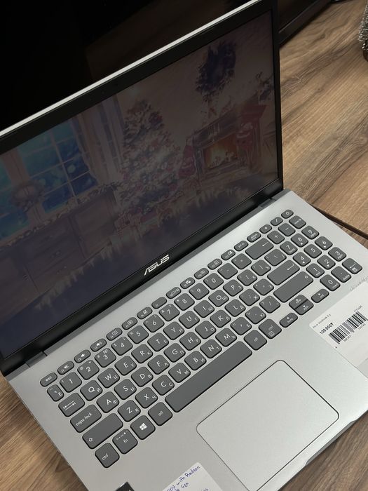 Ноутбук Asus Vivobook Ryzen 3-3200, SSD