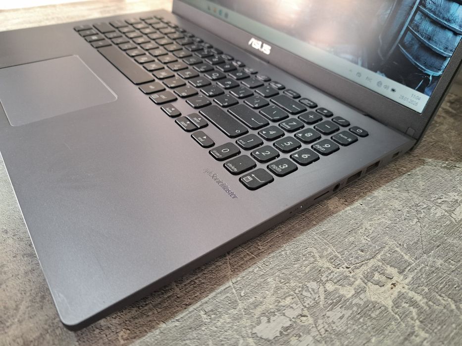 Продам ультрабук ASUS M509D (идеал)