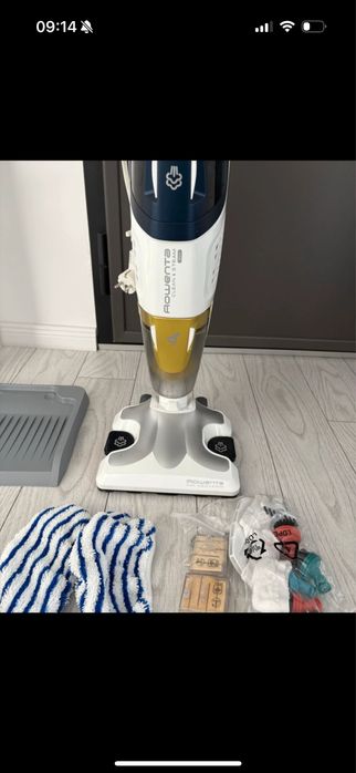 Aspirator vertical cu abur Rowenta