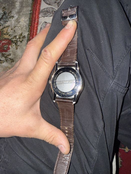 Продам часы Armani Renato