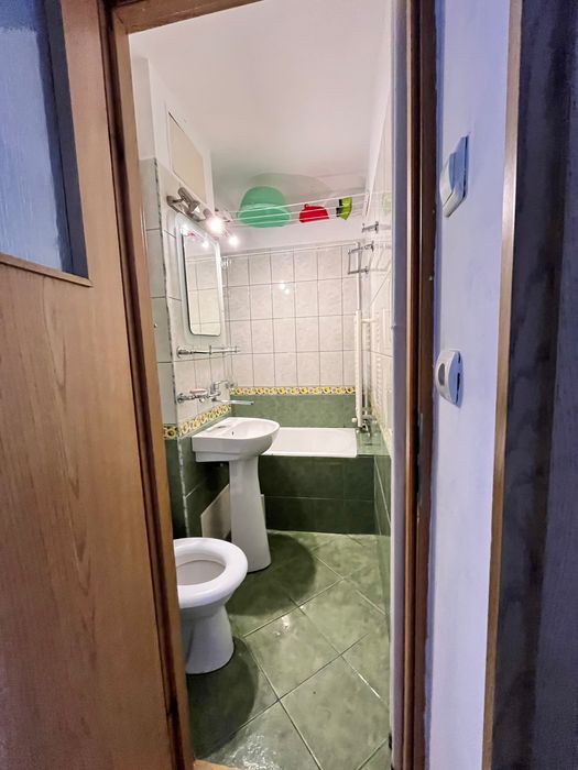 Închiriez apartament cu două camere