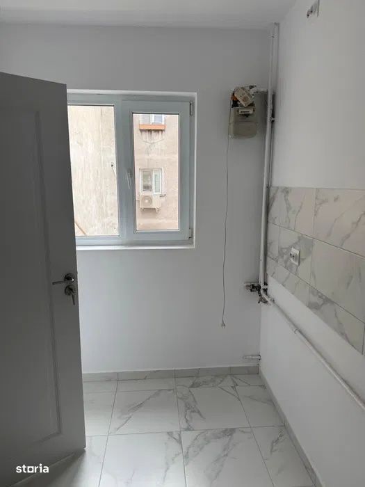Apartament 4 camere | exclusiv pentru firme | Tineretului | nemobilat - View 3