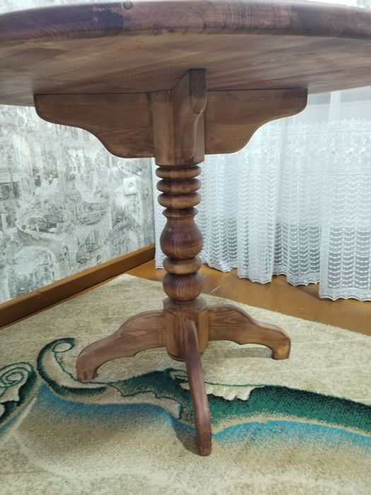 Стол обеденый круглый