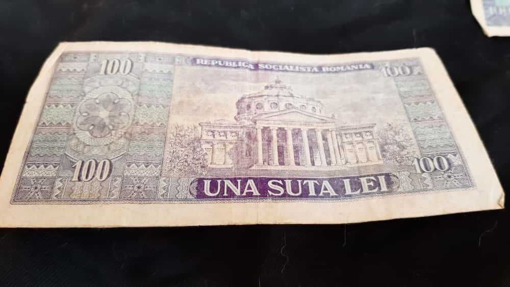 3 bancnote de 100 lei (1966), seriile B, G și H
