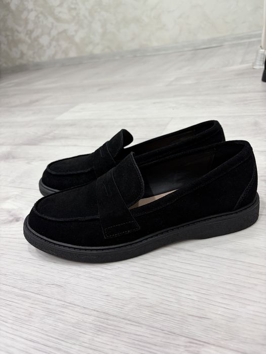 Продам лоферы замшевые