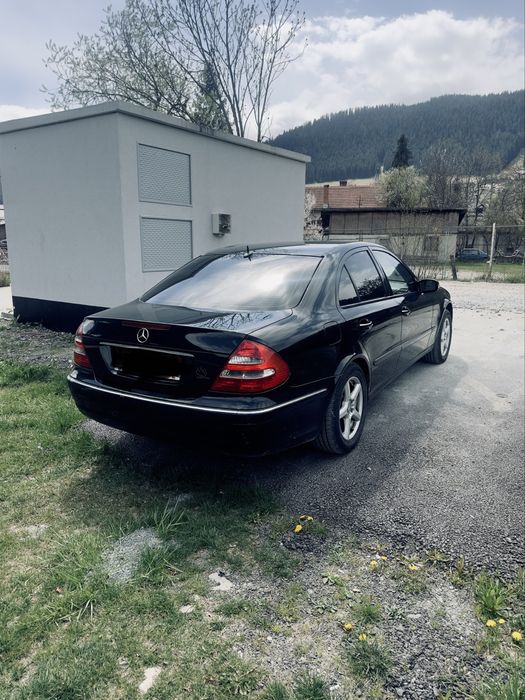 MERCEDES-BENZ E-Class 0 — imagine 5