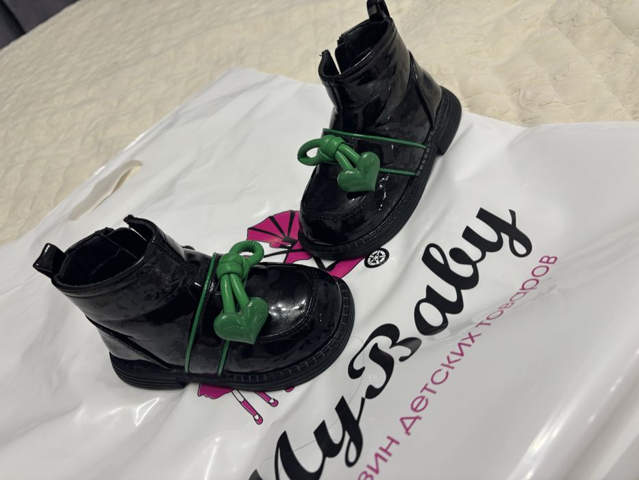 Ботинки для девочки