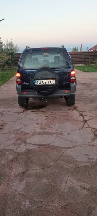 Jeep Cherokee 2006 diesel, 3.950 € — imagine 4