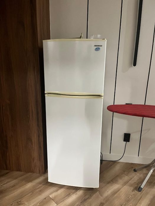 Холодильник SAMSUNG