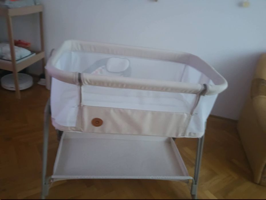 Vand patut co-sleeper Lionelo Luna