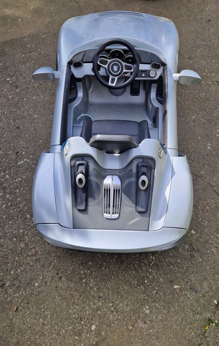 Masinuta electrica pentru copii