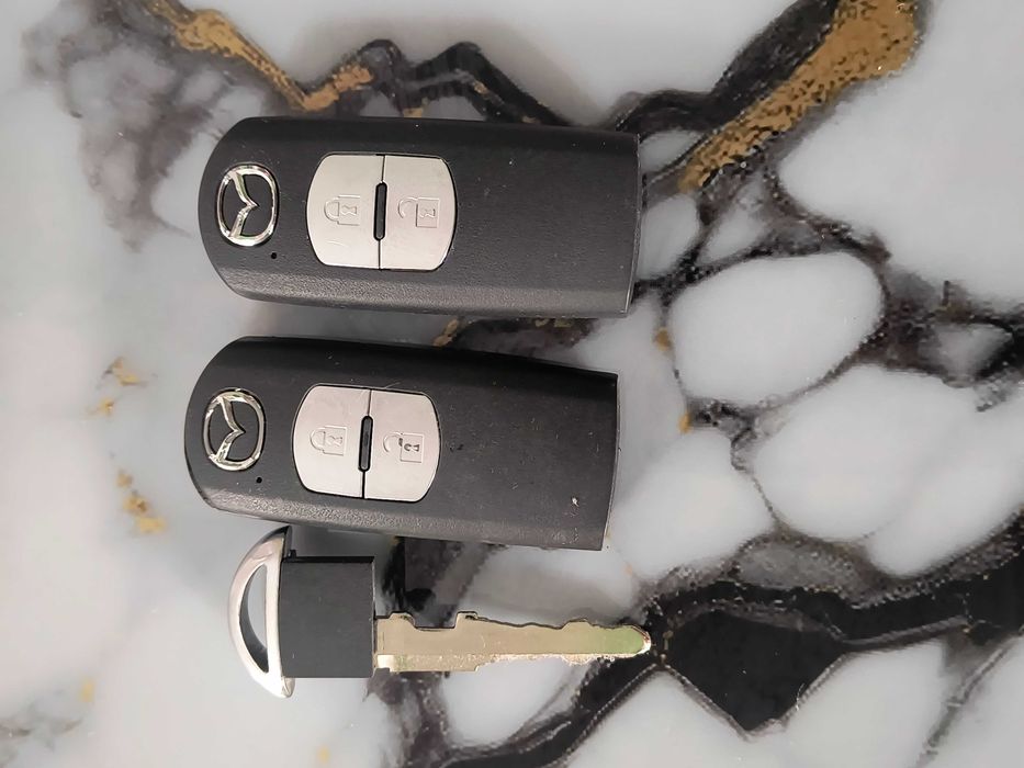 Продавам пълен смарт ключ за Mazda (CX-5, Mazda 3, Mazda 6) – SKE13E-01
