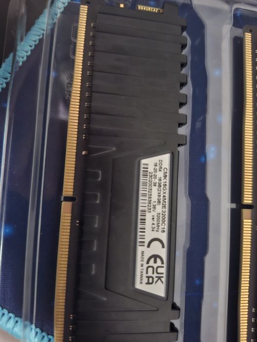 Memorie Corsair Vengeance LPX Black 16GB, DDR4, 3200MHz, CL16, Dual Ch