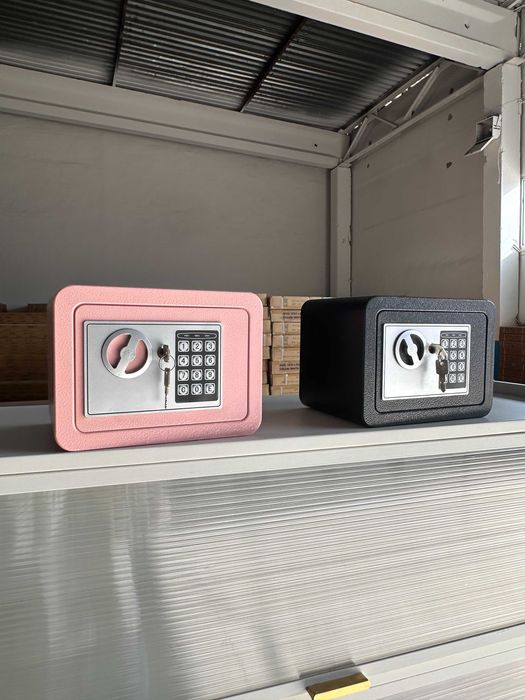 Kodli seyf kalit bilan / Кодовый сейф с ключом