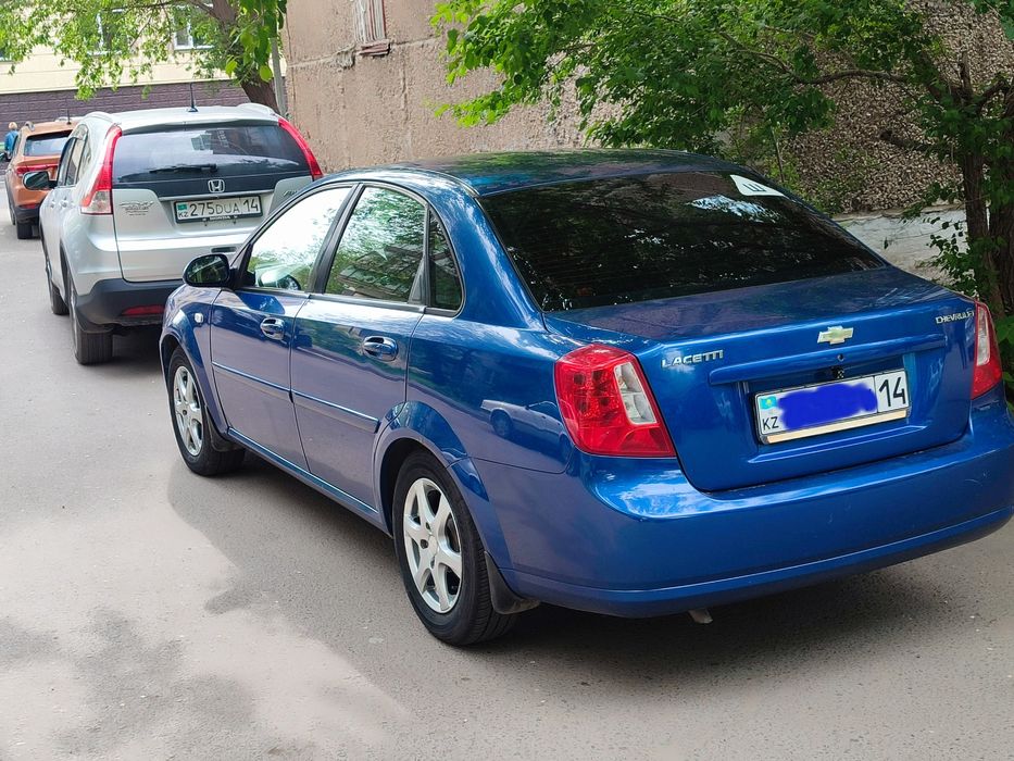 Шевролет Лачетти 2007 год