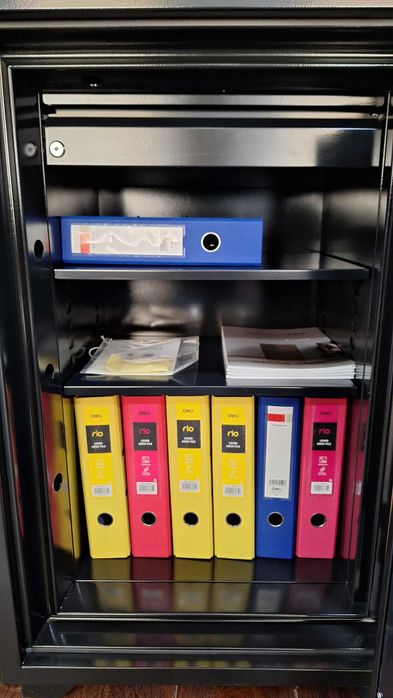 Большой  сейф Diplomat модель 100 ( огнестойкие)