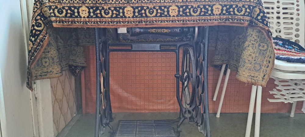 2 швейные машинки.Чайка,Подольск