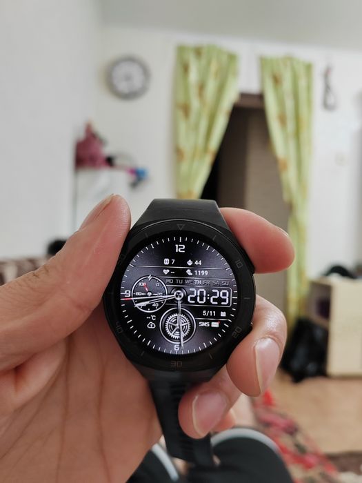 Смарт чесы  HUAWEI