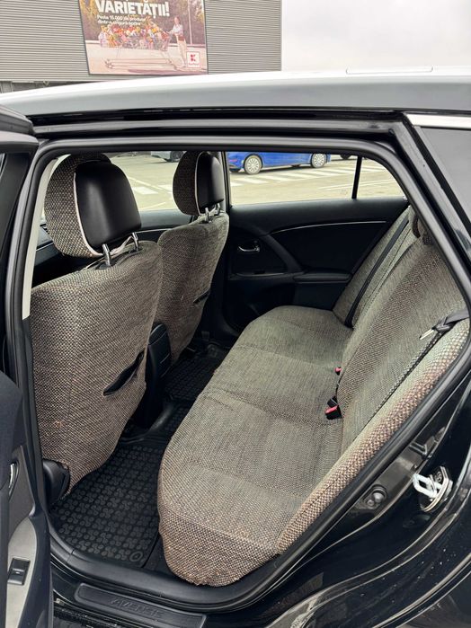 Toyota Avensis T27 – 1.8 VVT-i – 2011