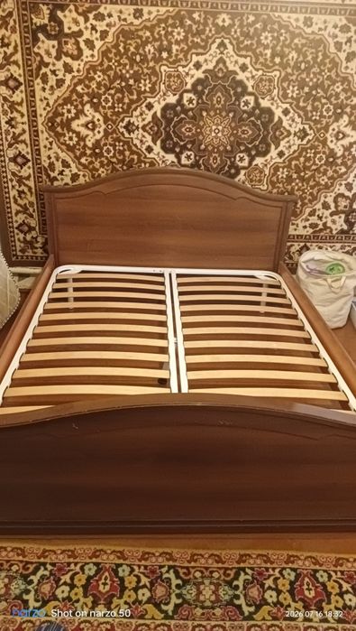 Кровать двуспальная