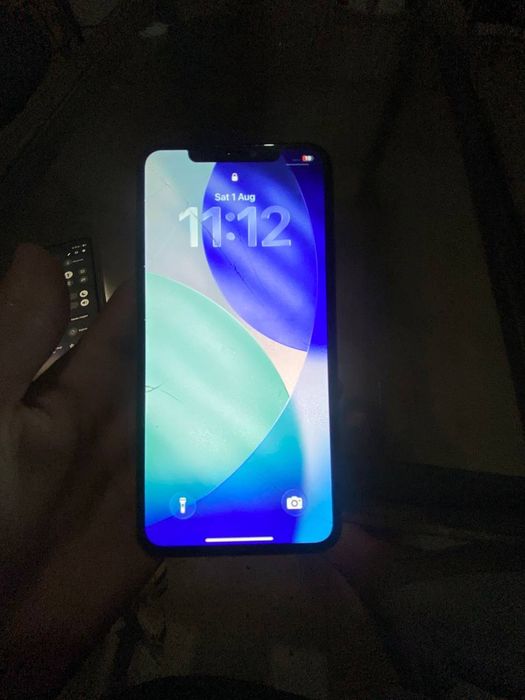 Iphone 11 pro max akk:83%