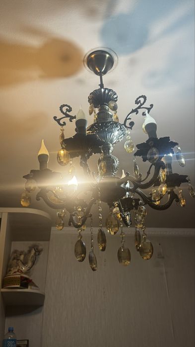 Люстра в спальню или зал